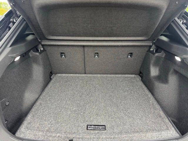 Photo of 2025 Deep Black Pearl Effect Volkswagen ID.4