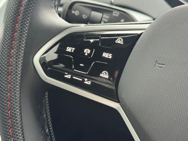 Photo of 2025 Deep Black Pearl Effect Volkswagen ID.4