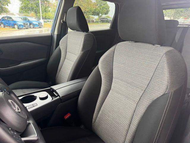Photo of 2022 Caspian Blue Nissan Rogue