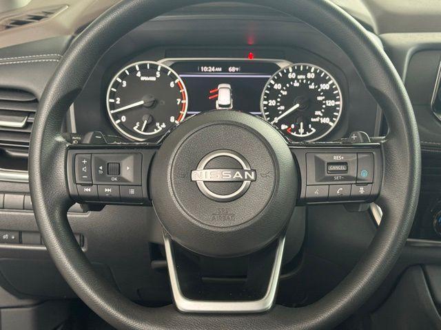 Photo of 2022 Caspian Blue Nissan Rogue