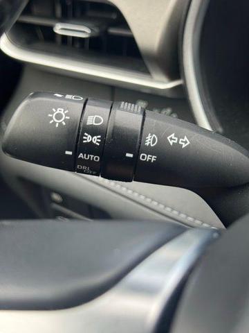 Photo of 2021 Midnight Black Metallic Toyota Highlander Hybrid