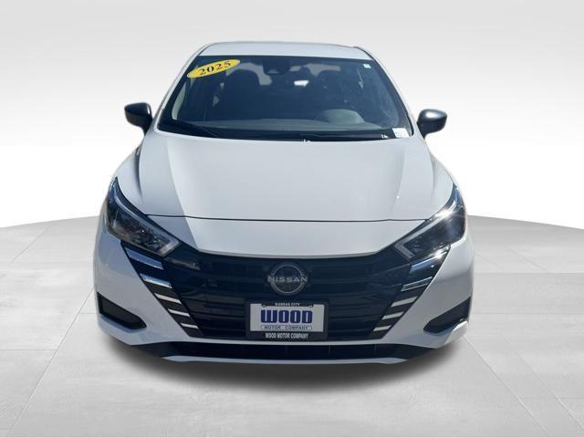 Photo of 2025 Cloud White Nissan Versa