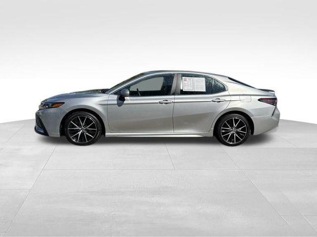 Photo of 2023 Celestial Silver Metallic Toyota Camry