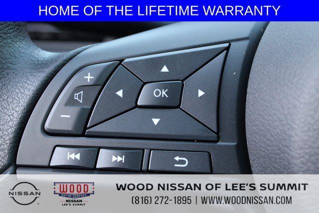 Photo of 2025 Glacier White Nissan Altima
