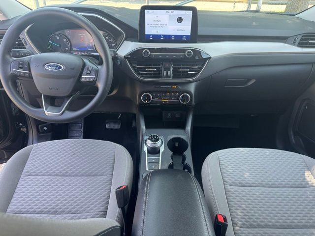 Photo of 2022 Black Metallic Ford Escape