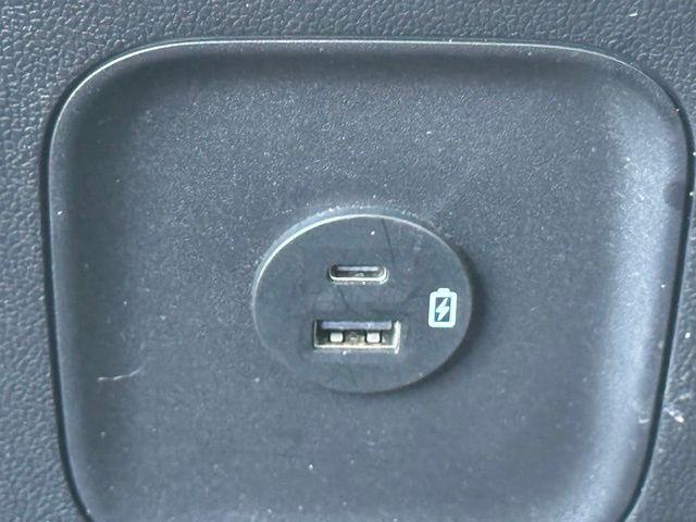Photo of 2022 Black Metallic Ford Escape