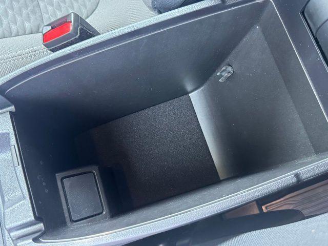 Photo of 2022 Black Metallic Ford Escape