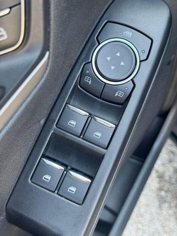 Photo of 2022 Black Metallic Ford Escape