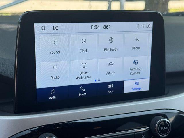 Photo of 2022 Black Metallic Ford Escape