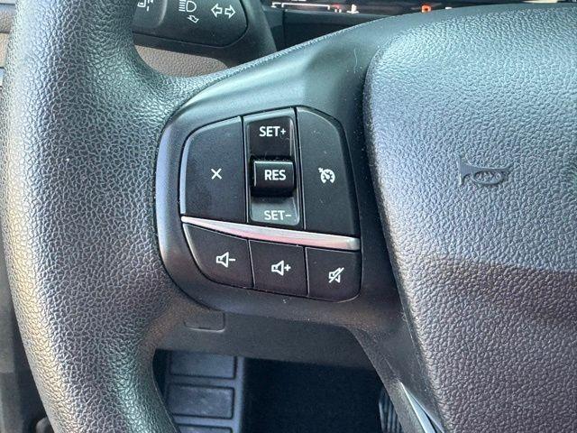 Photo of 2022 Black Metallic Ford Escape