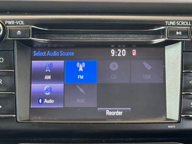 Photo of 2017 White Toyota RAV4