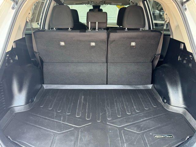Photo of 2017 White Toyota RAV4
