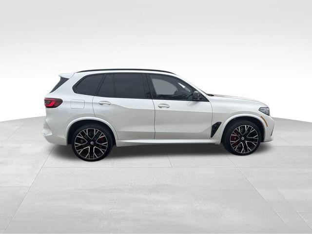 Photo of 2023 Mineral White Metallic BMW X5 M