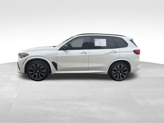 Photo of 2023 Mineral White Metallic BMW X5 M