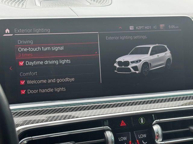 Photo of 2023 Mineral White Metallic BMW X5 M