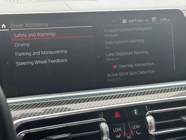 Photo of 2023 Mineral White Metallic BMW X5 M
