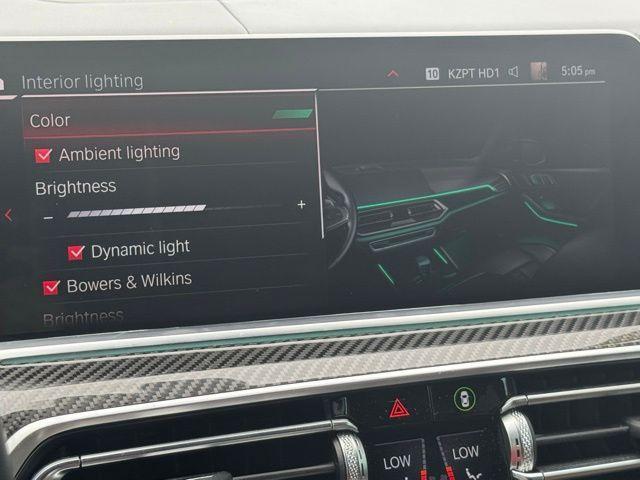 Photo of 2023 Mineral White Metallic BMW X5 M