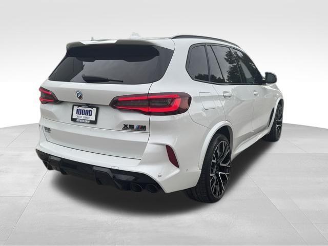 Photo of 2023 Mineral White Metallic BMW X5 M
