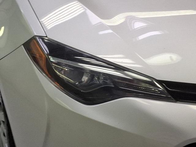 Photo of 2018 Classic Silver Metallic Toyota Corolla
