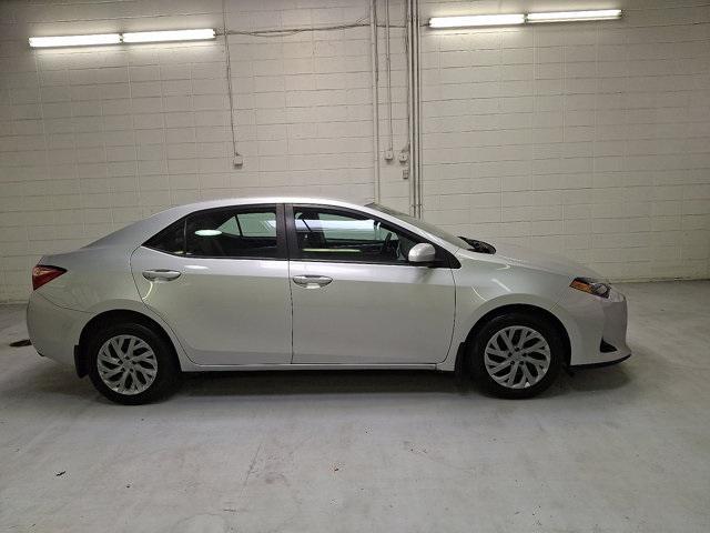Photo of 2018 Classic Silver Metallic Toyota Corolla
