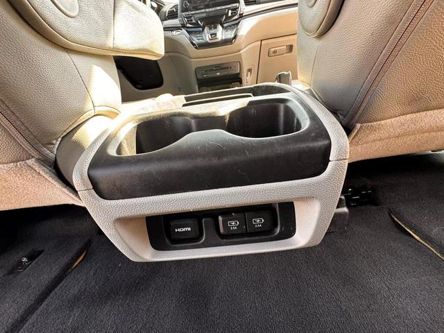 Photo of 2020 Lunar Silver Metallic Honda Odyssey