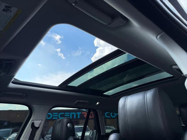 Photo of 2016 Black Land Rover Range Rover