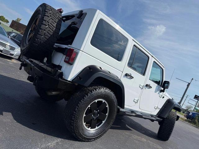 Photo of 2012 Bright White Clearcoat Jeep Wrangler Unlimited