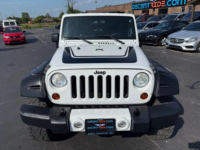Photo of 2012 Bright White Clearcoat Jeep Wrangler Unlimited