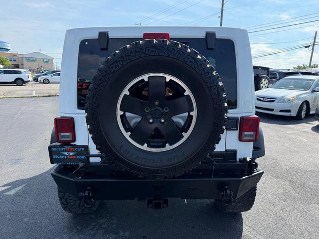 Photo of 2012 Bright White Clearcoat Jeep Wrangler Unlimited