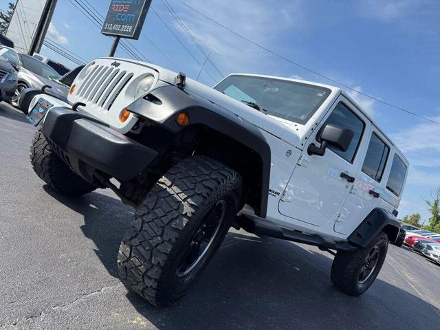 Photo of 2012 Bright White Clearcoat Jeep Wrangler Unlimited