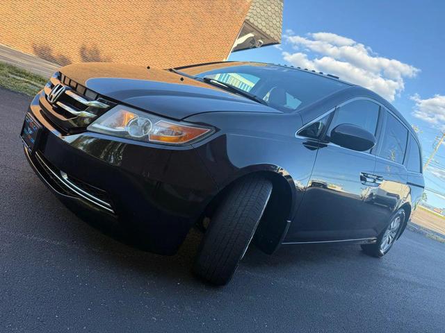 Photo of 2016 Crystal Black Pearl Honda Odyssey