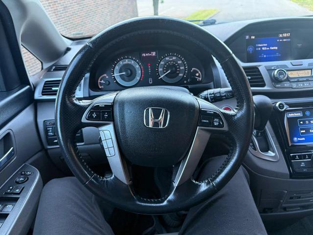 Photo of 2016 Crystal Black Pearl Honda Odyssey