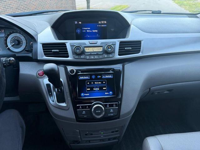Photo of 2016 Crystal Black Pearl Honda Odyssey