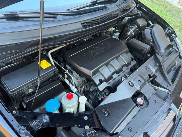 Photo of 2016 Crystal Black Pearl Honda Odyssey