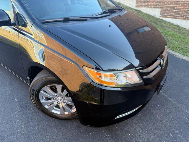 Photo of 2016 Crystal Black Pearl Honda Odyssey