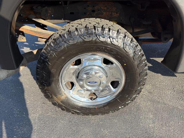 Photo of 2006 Red Ford F-250