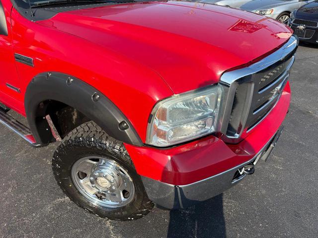 Photo of 2006 Red Ford F-250