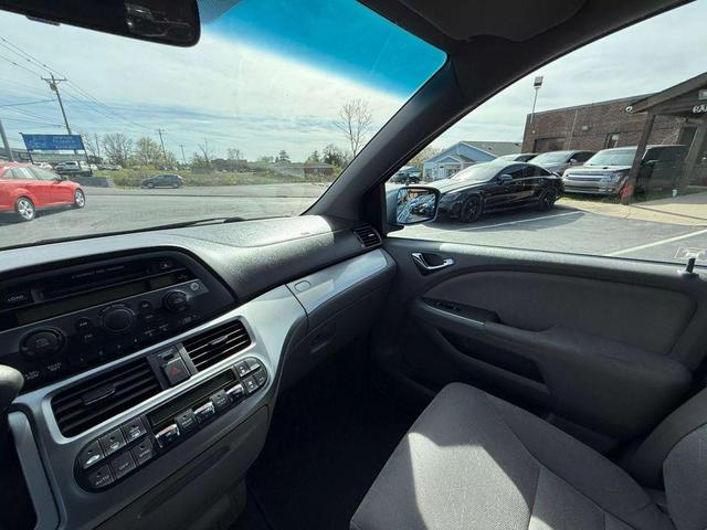 Photo of 2010 Blue Honda Odyssey