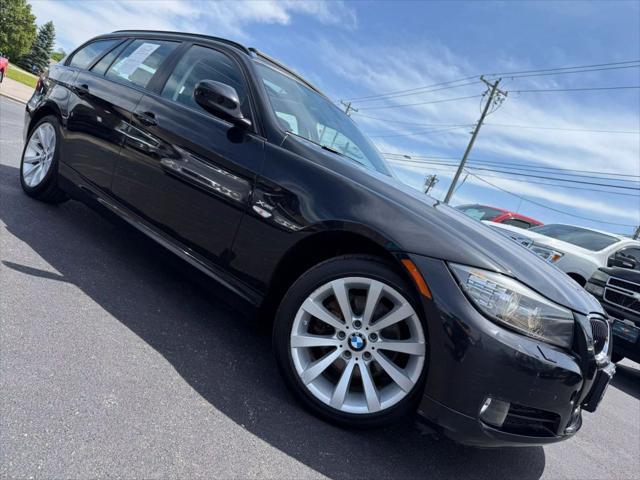 Photo of 2011 Black BMW 328