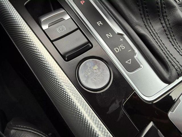 Photo of 2014 Silver Audi allroad