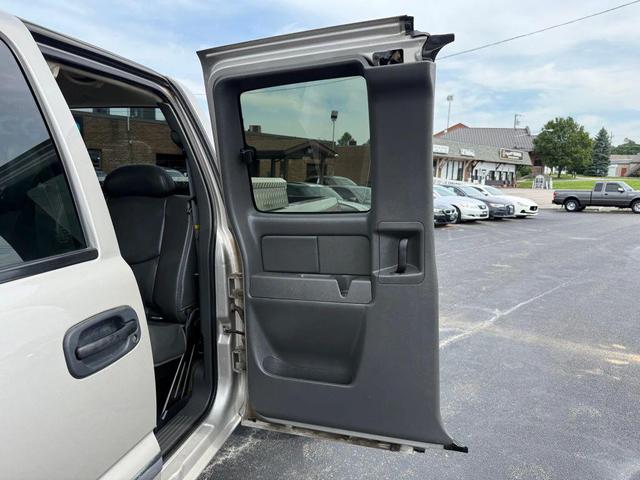 Photo of 2007 Silver Birch Metallic GMC Sierra 2500