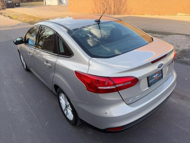Photo of 2015 Gray Ford Focus
