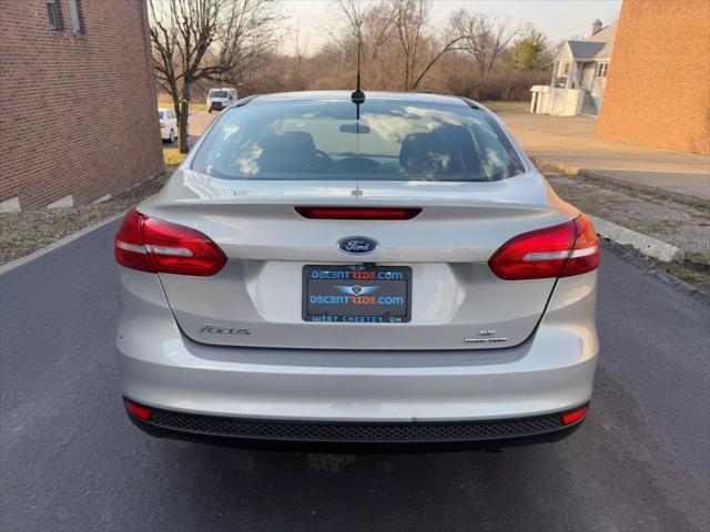 Photo of 2015 Gray Ford Focus