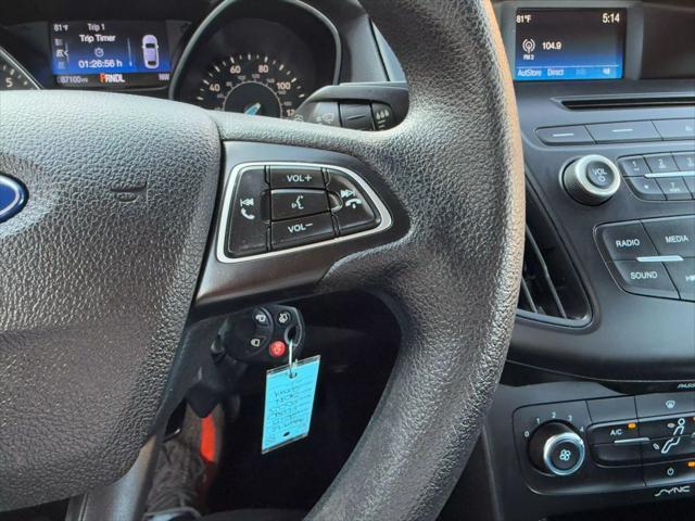 Photo of 2015 Gray Ford Focus