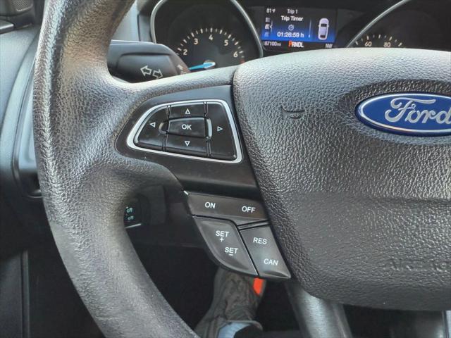 Photo of 2015 Gray Ford Focus