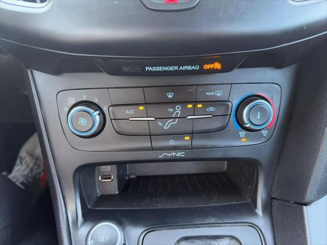 Photo of 2015 Gray Ford Focus