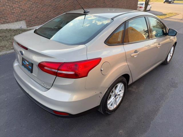 Photo of 2015 Gray Ford Focus