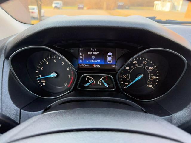 Photo of 2015 Gray Ford Focus