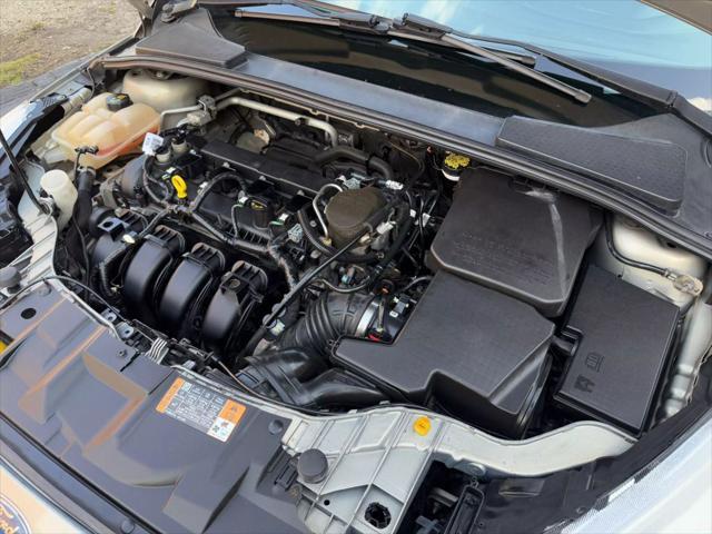 Photo of 2015 Gray Ford Focus