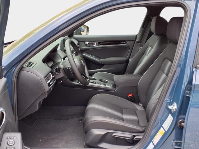 Photo of 2025 Blue Lagoon Pearl Honda Civic